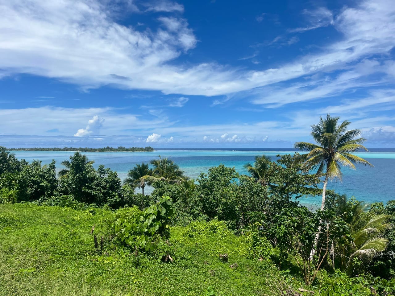 Vue panoramique sur le lagon de Huahine